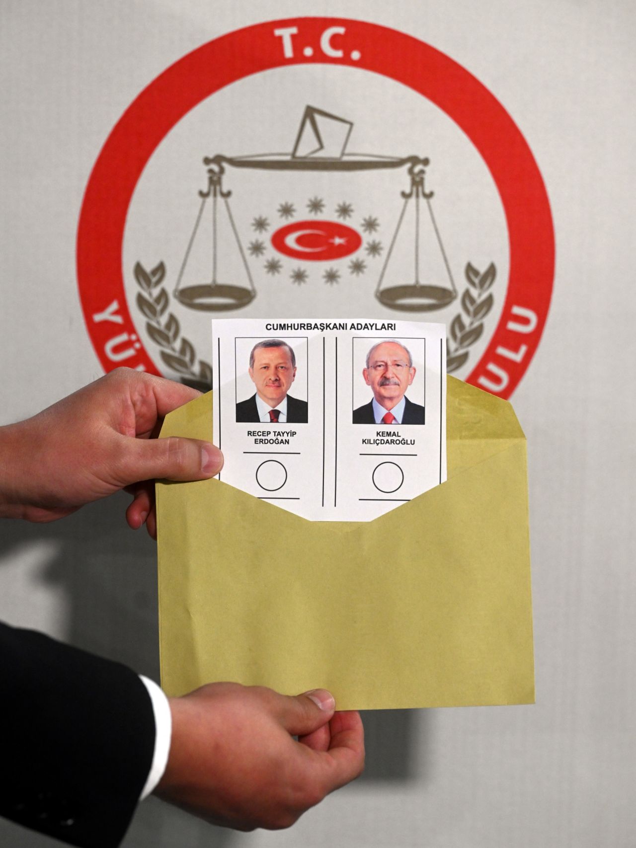 Yüksek Seçim Kurulu, 28 Mayıs seçimlerinde kullanılacak oy pusulasını tanıttı 3