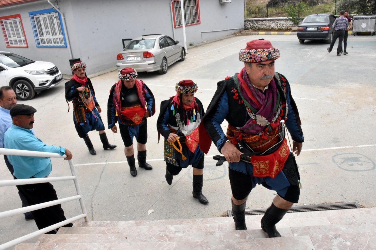 Yurttan ilginç seçim manzaraları: Renkli görüntüler ortaya çıktı 8