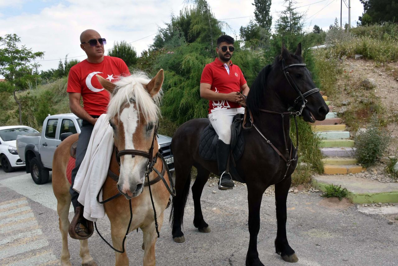 Yurttan ilginç seçim manzaraları: Renkli görüntüler ortaya çıktı 12