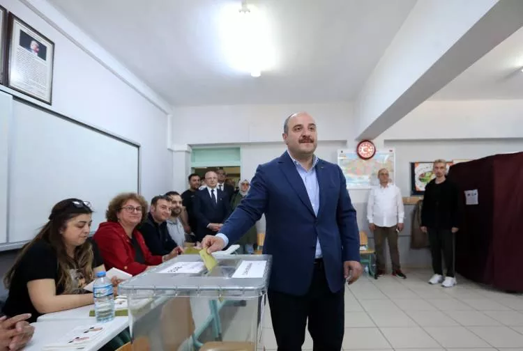 Türkiye seçimini yaptı! İşte liderlerin sandığında çıkan oy sonuçları... 8