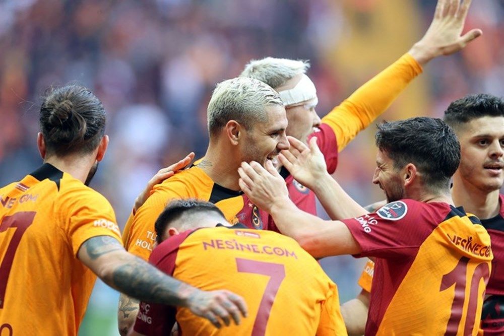 Galatasaray'da şampiyonluk kutlamasına "Fenerbahçe" ayarı! 2