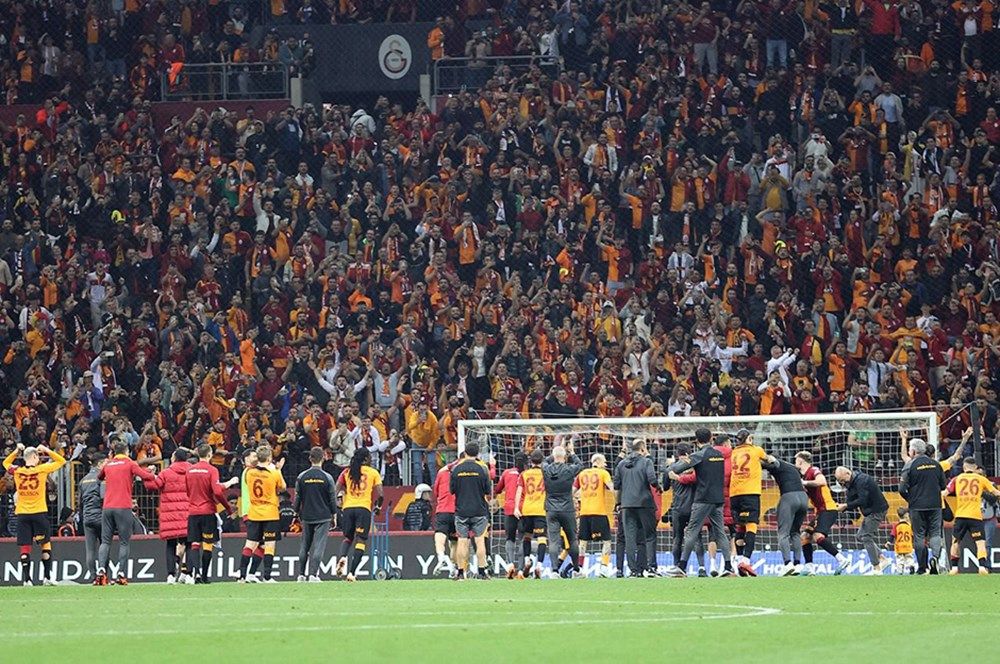 Galatasaray'da şampiyonluk kutlamasına "Fenerbahçe" ayarı! 3