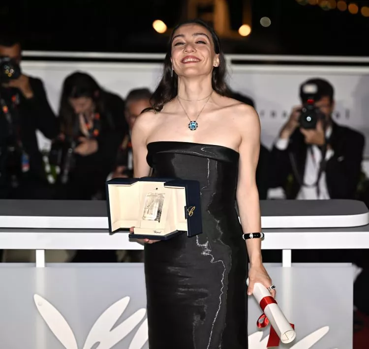 Merve Dizdar'a sanat camiasından büyük tepki! 2
