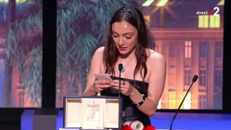 Merve Dizdar'a sanat camiasından büyük tepki! 4