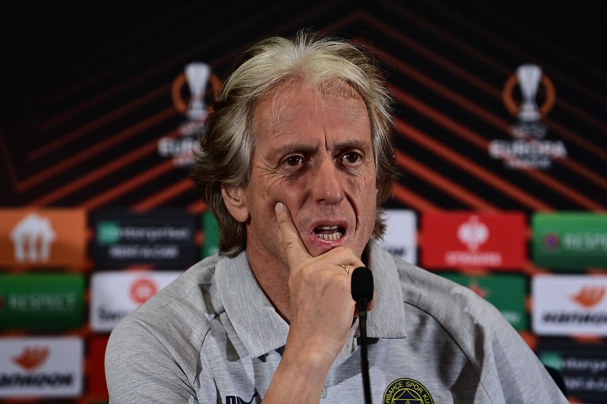 Ve bu gelişmeyi duyurdular! Jorge Jesus'a rekor teklif... 18