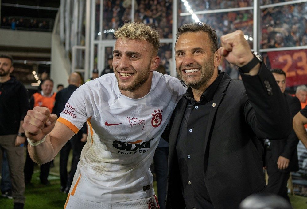 Ankara sarı-kırmızı! İşte Galatasaraylı futbolcuların şampiyonluk sevinci... 14