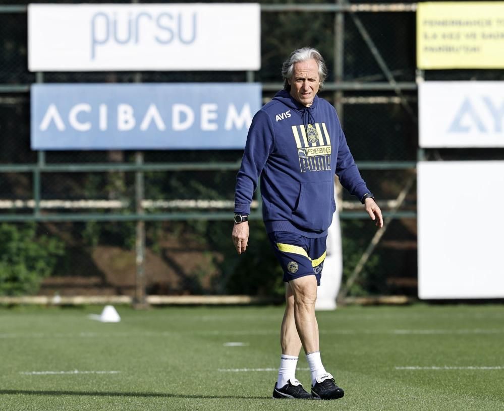 Fenerbahçe'de giden şampiyonluk sonrası Jorge Jesus şoku! Yeni hoca... 7