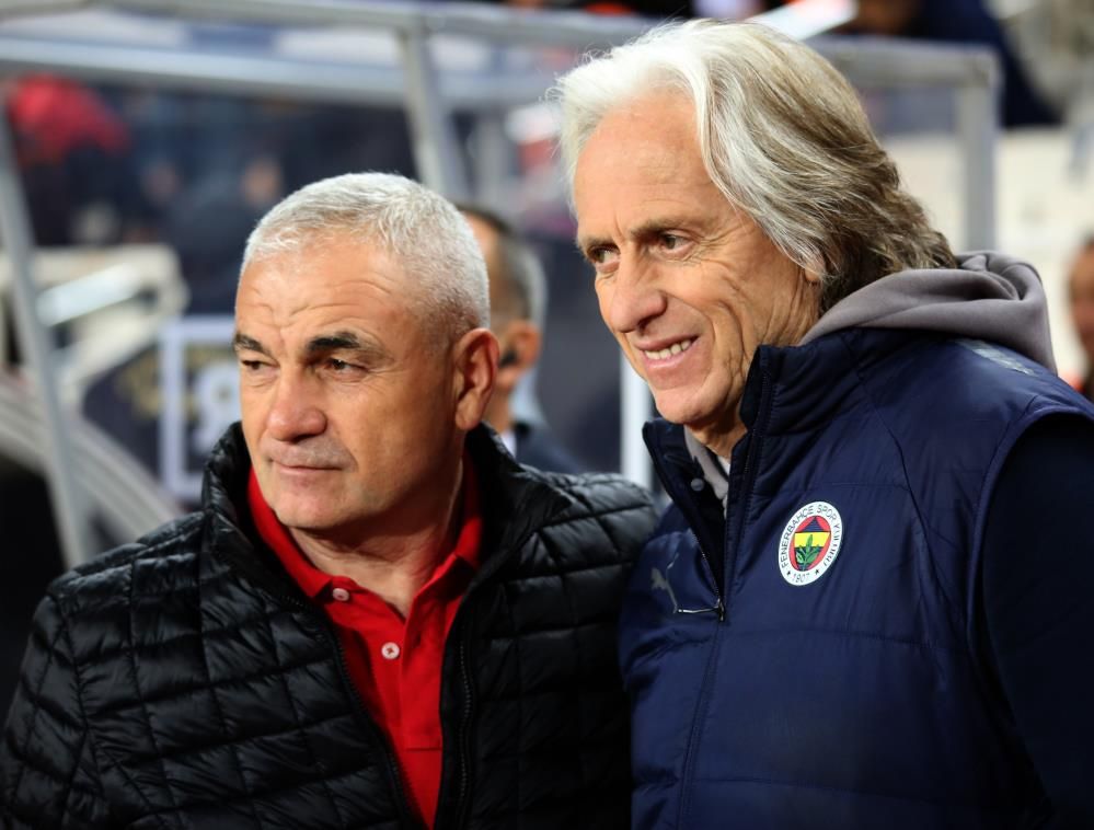 Fenerbahçe'de giden şampiyonluk sonrası Jorge Jesus şoku! Yeni hoca... 4