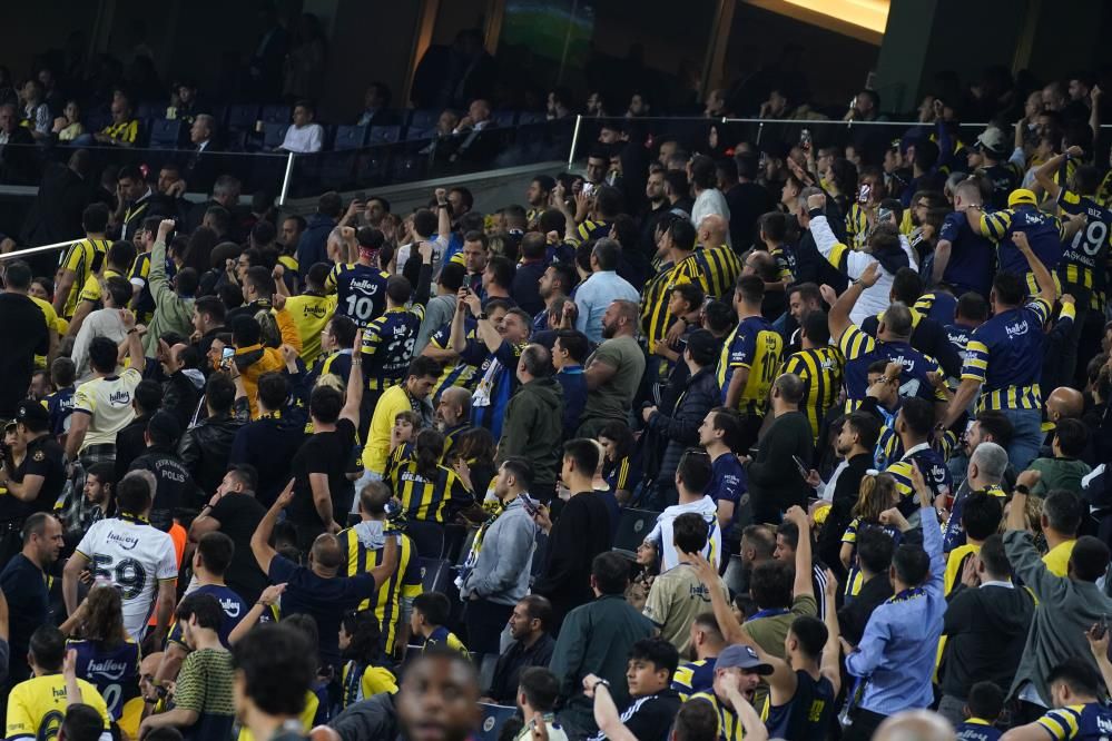 Ali Koç'u istifaya davet ettiler! Aziz Yıldırım gerçeği... 10
