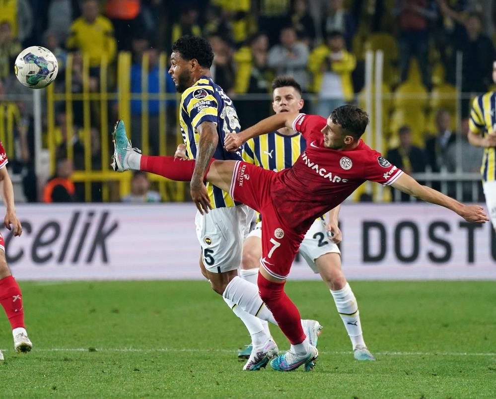 Ali Koç'u istifaya davet ettiler! Aziz Yıldırım gerçeği... 11