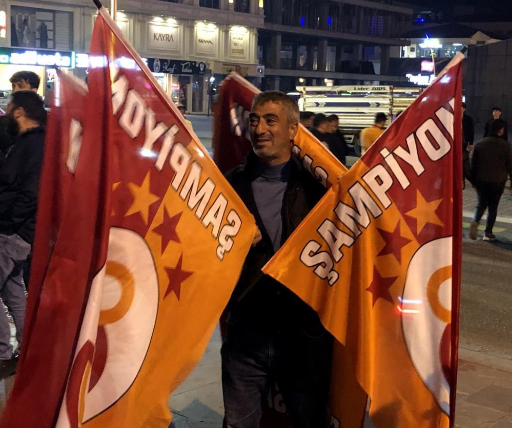 Şampiyon Galatasaray'da ilk transfer bombası! Yeni forvet geliyor... 10