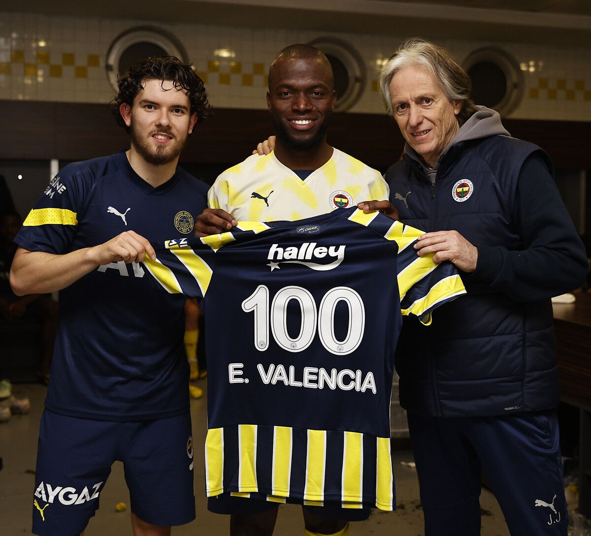Transfer açıklandı! Enner Valencia o tarihte imzalıyor 16