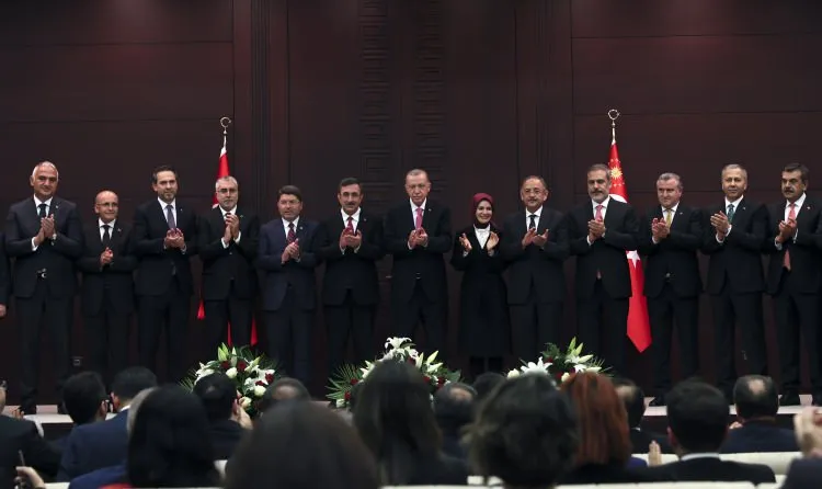 Türkiye Yüzyılı başladı! İşte yeni kabine üyelerinden ilk mesajlar... 2
