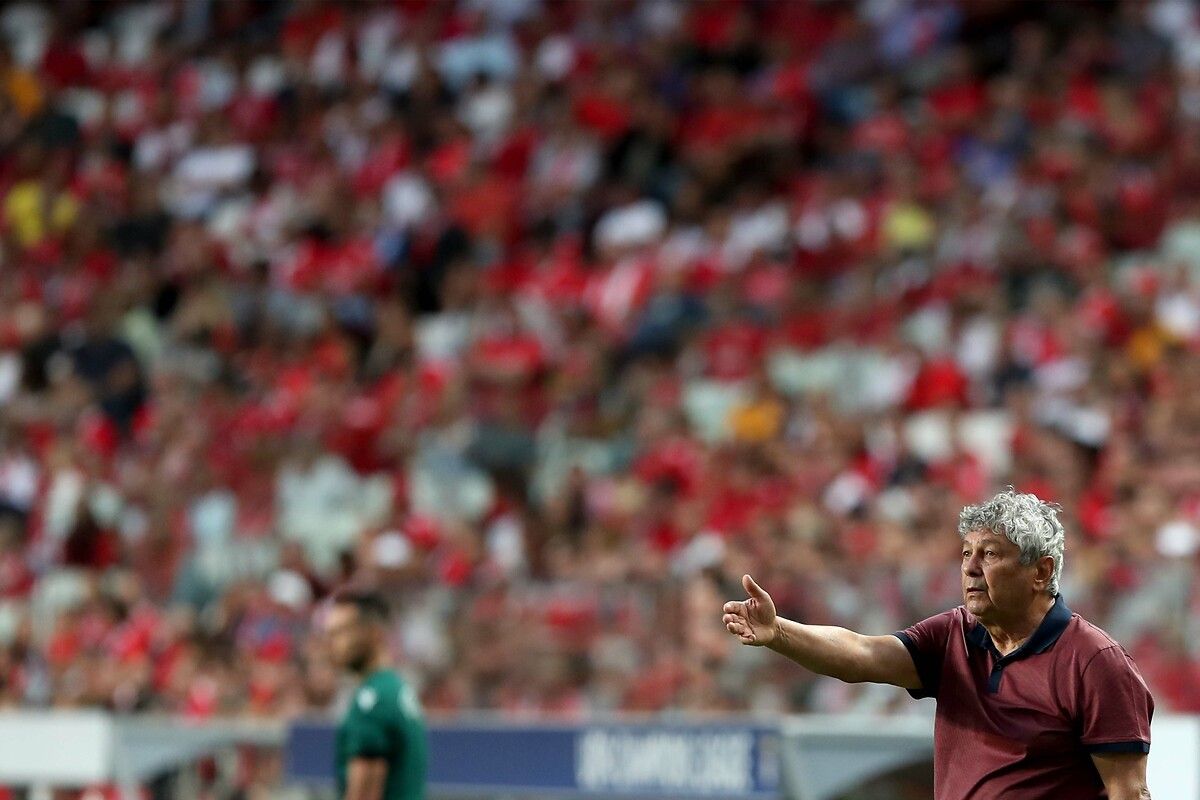 Galatasaray- Fenerbahçe maçı öncesi yönetimden Lucescu hamlesi 13
