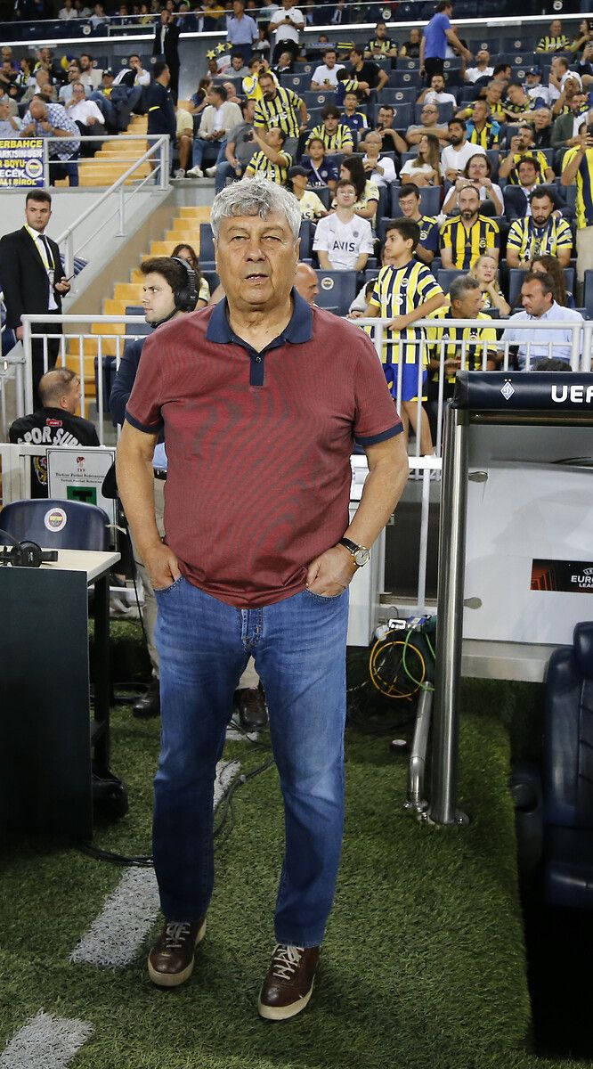Galatasaray- Fenerbahçe maçı öncesi yönetimden Lucescu hamlesi 15