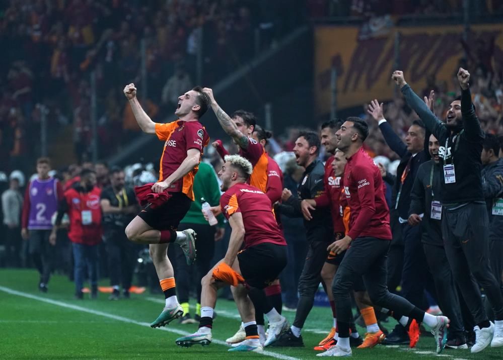Flaş! Galatasaray'ın Şampiyonlar Ligi'ndeki rakipleri belli oldu 17
