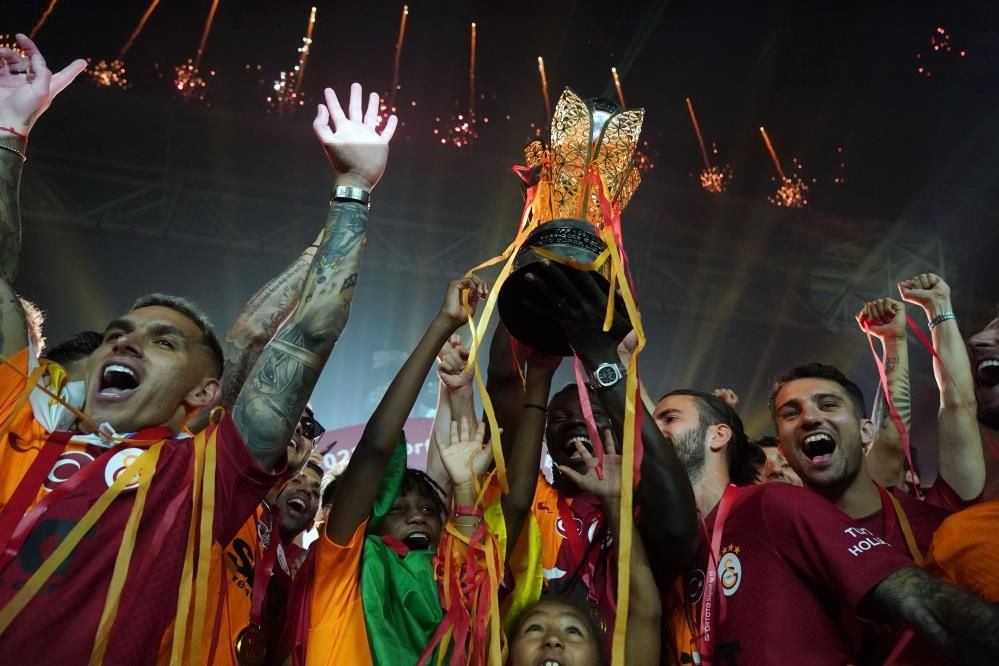 Flaş! Galatasaray'ın Şampiyonlar Ligi'ndeki rakipleri belli oldu 7
