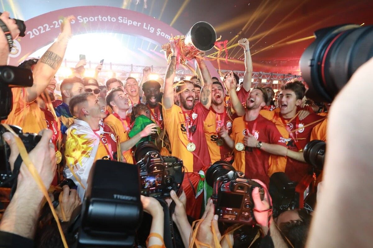Flaş! Galatasaray'ın Şampiyonlar Ligi'ndeki rakipleri belli oldu 25