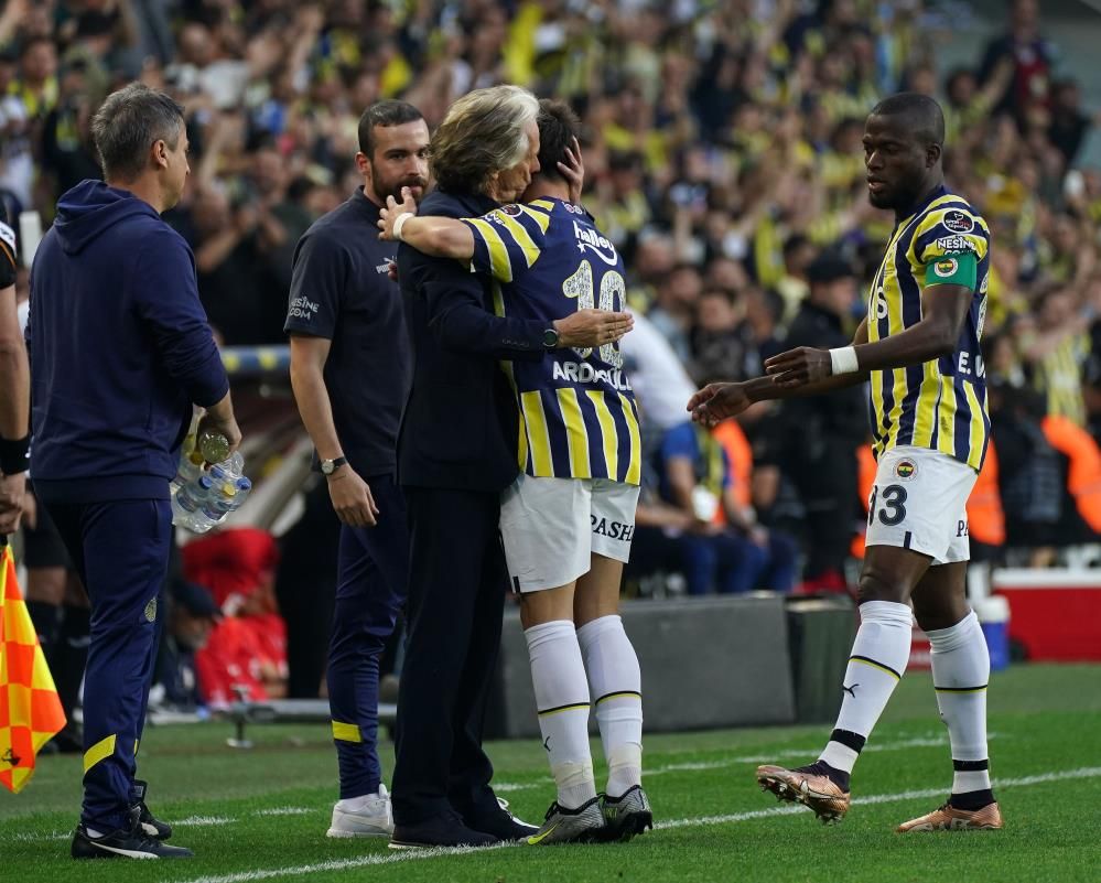 Ali Koç'tan inanılmaz para! Fenerbahçe'ye Liverpool'dan dev transfer 9