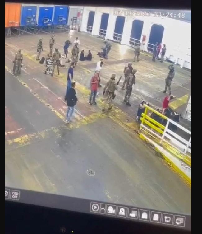 İtalya'dan Türk bayraklı gemiye 'kaçak' operasyonu: Yalova'dan Fransa'ya gidiyordu 2