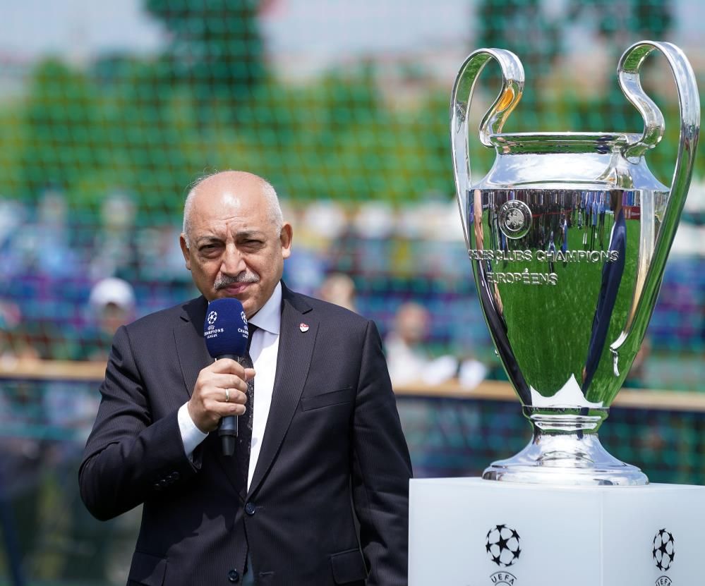 İstanbul'daki Şampiyonlar Ligi finali öncesi olay Icardi gelişmesi 12
