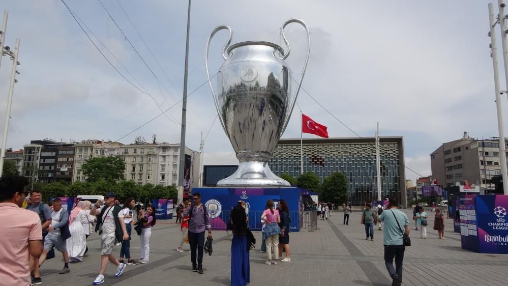 İstanbul'daki Şampiyonlar Ligi finali öncesi olay Icardi gelişmesi 13