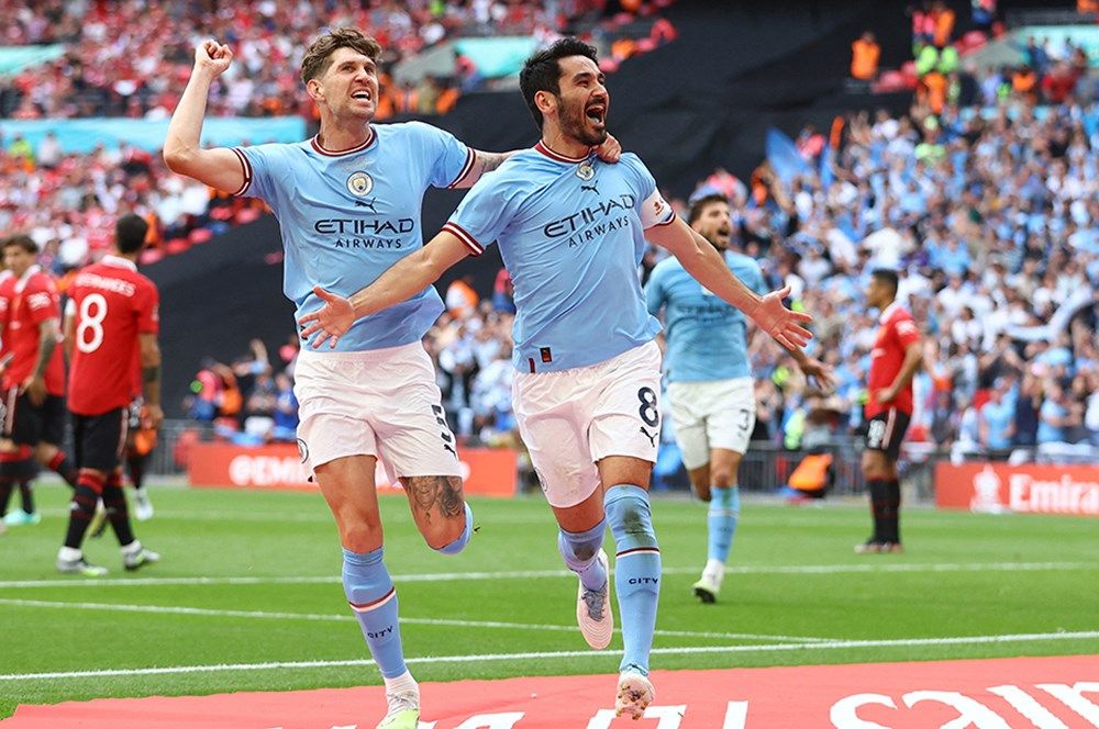 Devler kapıştı! İşte UEFA Şampiyonlar Ligi'nde sezonun ilk 11'i... 6