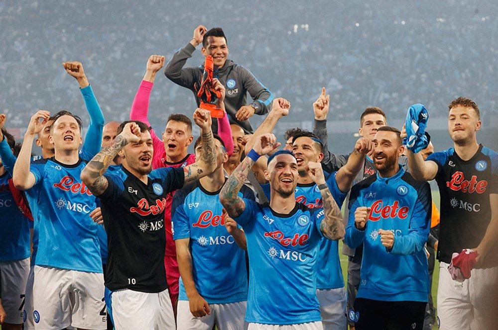Dört büyüklerde listede! Onlar dünyanın en değerli futbol kulüpleri! İşte zirvenin sahibi... 4