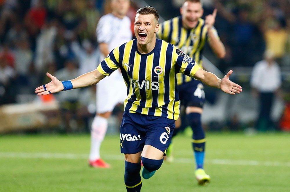 Son kez çubukluyu giydiler! Kupa sonrası Fenerbahçe'de 3 veda... 8