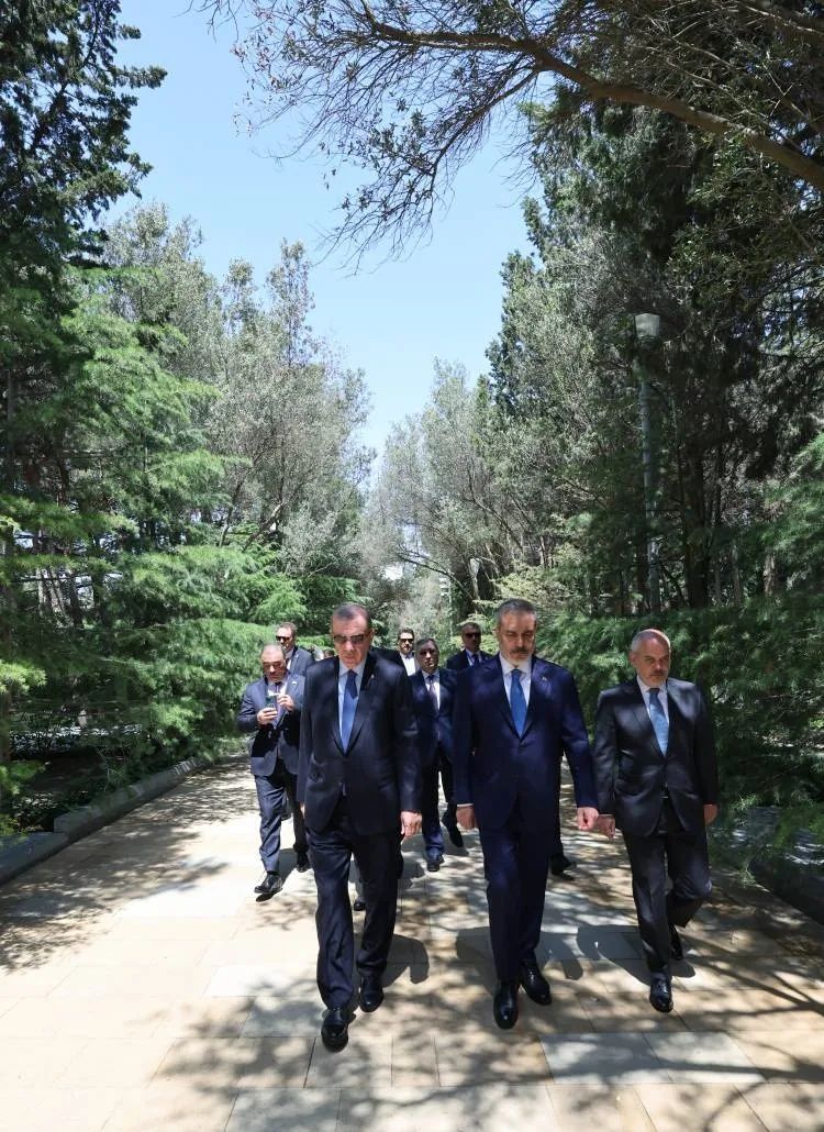 Cumhurbaşkanı Erdoğan Bakü'de resmi törenle karşılandı! Dikkat çeken Sinan Oğan detayı... 3