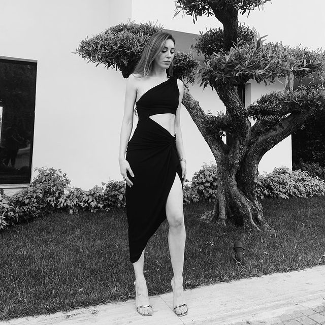 Sinem Kobal'dan eşi Kenan İmirzalıoğlu'na övgü dolu sözler! ''O şahane bir baba'' 6