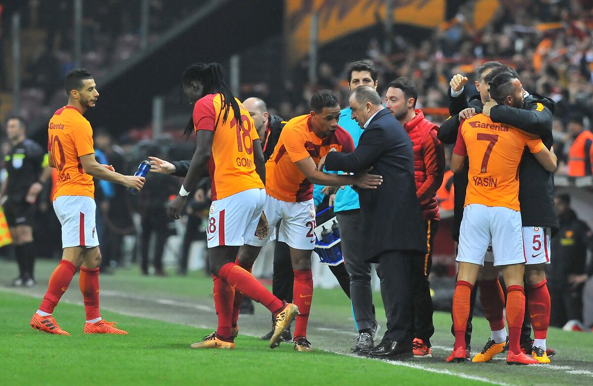 Galatasaray'ı şampiyon yapmıştı! Şimdi Fenerbahçe'ye imza atıyor 19