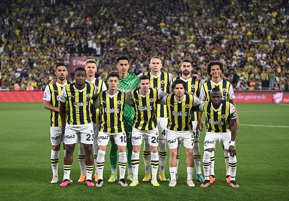 Fenerbahçe'de yeni sezonun yol haritası belli oluyor! 2