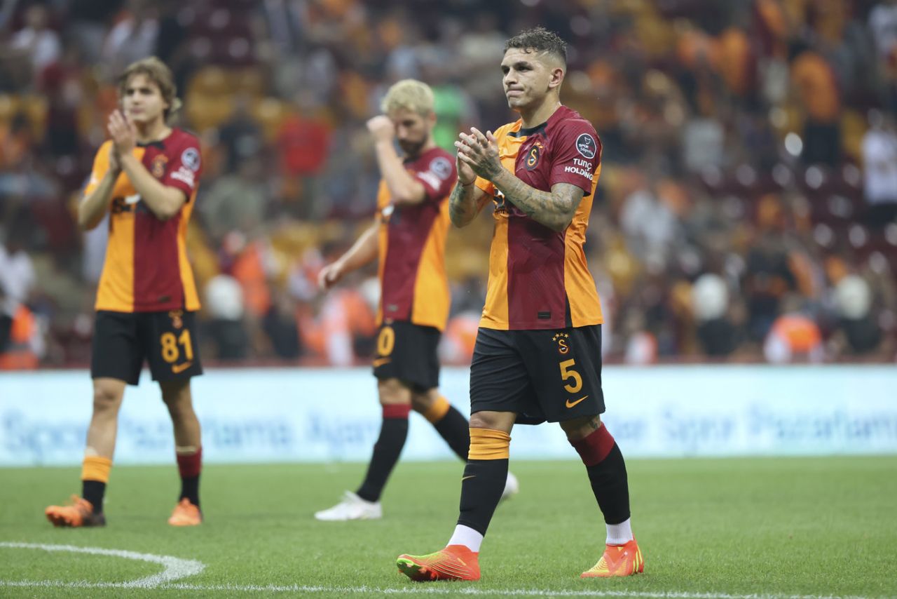 Torreira'nın menajerinden Galatasaray taraftarına saç baş yolduran açıklama: "Lazio ile görüşeceğiz" 2