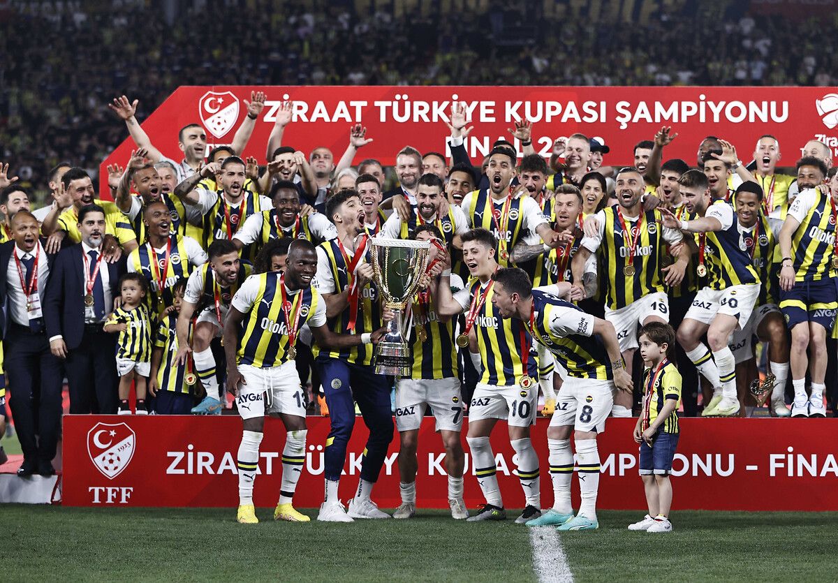 Fenerbahçe'de flaş ayrılık! Yeni takımı belli oldu... 1
