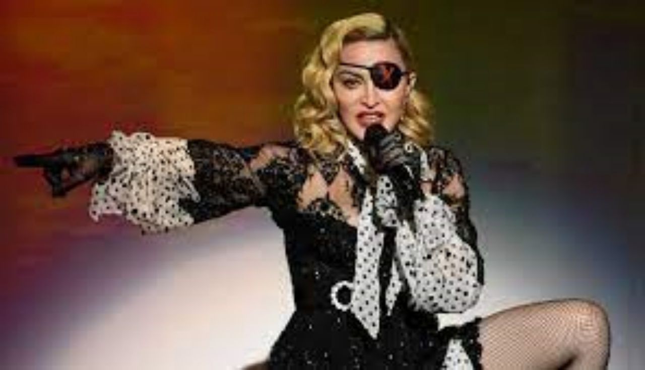 'Popun Kraliçesi' Madonna'dan kötü haber! Yoğun bakıma kaldırıldı... Menajeri son sağlık durumunu paylaştı... 4