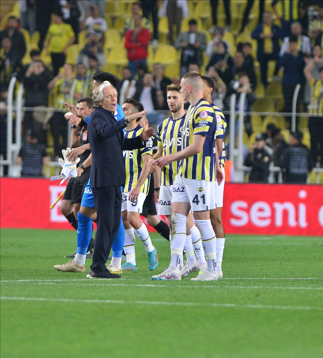 İşte Jorge Jesus'un yeni takımı! Rekor ücrete imza atıyor... 8