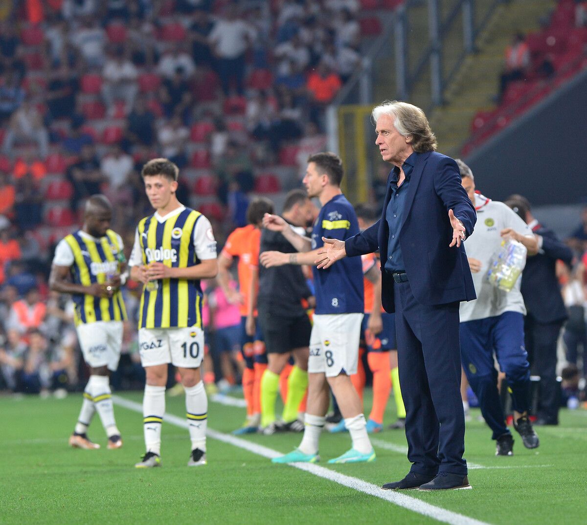 İşte Jorge Jesus'un yeni takımı! Rekor ücrete imza atıyor... 6