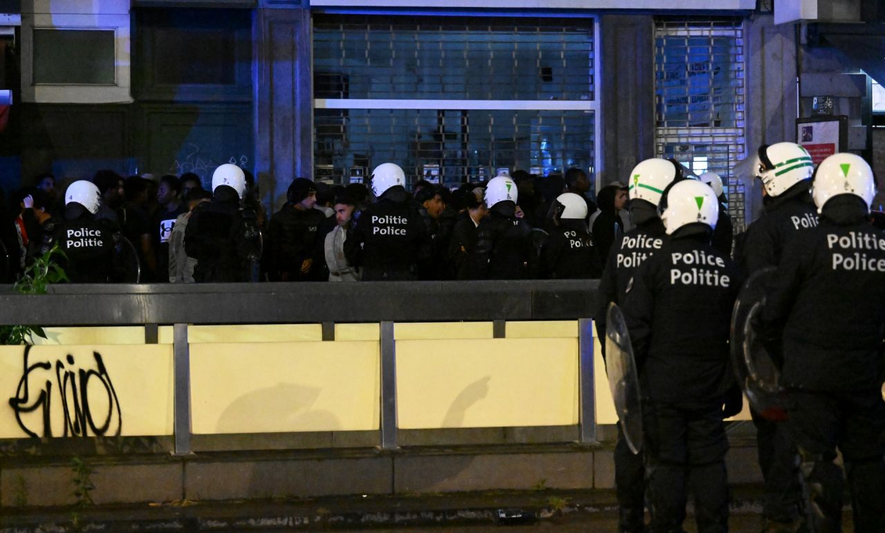 Fransa'da başlayan olaylar Belçika'ya sıçradı! 5
