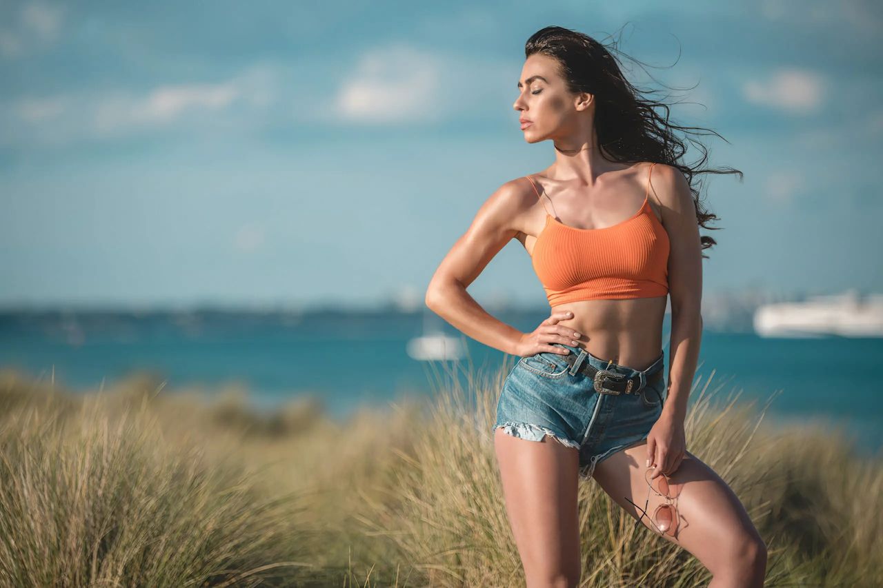 OnlyFans modeli billboardlara reklam verdi ortalık karıştı: Tepki yağıyor 1