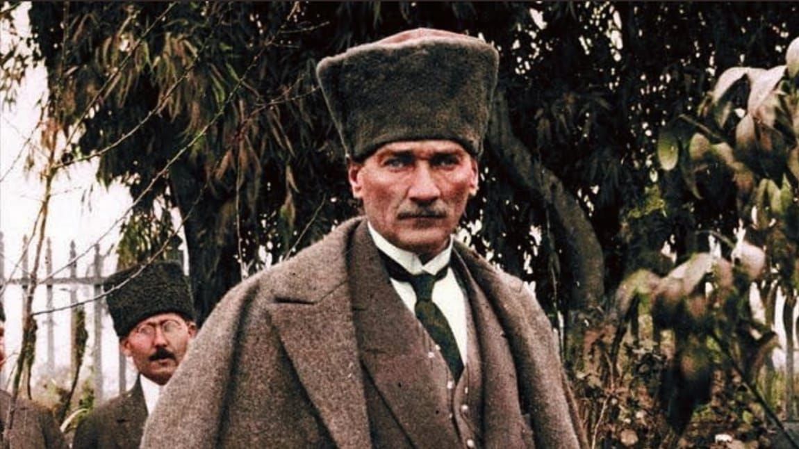 Yapay zeka ChatGPT'ye tarihin en önemli askeri liderlerini sorduk! Atatürk ve Kanuni de 10 kişilik listede 9