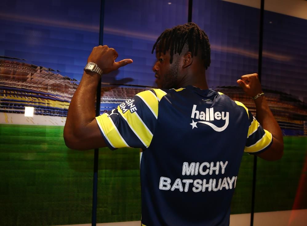 Fenerbahçe'den flaş karar! Batshuayi'nin bonservisi belli oldu 12