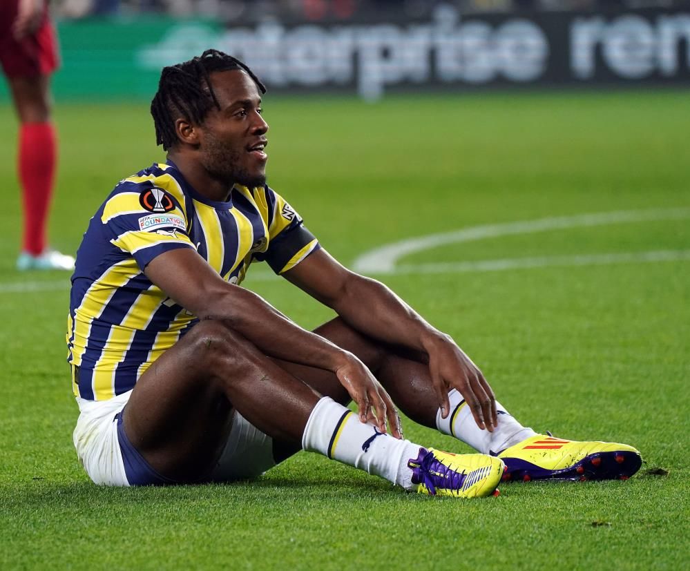 Fenerbahçe'den flaş karar! Batshuayi'nin bonservisi belli oldu 4