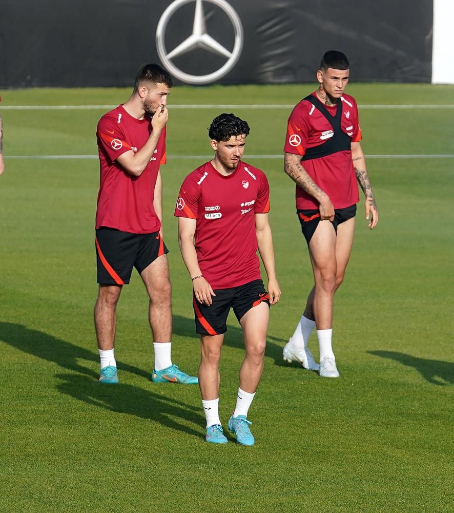 Bir rekor transfer daha! Ferdi Kadıoğlu dünya devine gidiyor 10