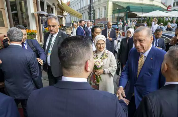 Litvanya'da Erdoğan sevgisi! İşte dikkat çeken kareler... 3