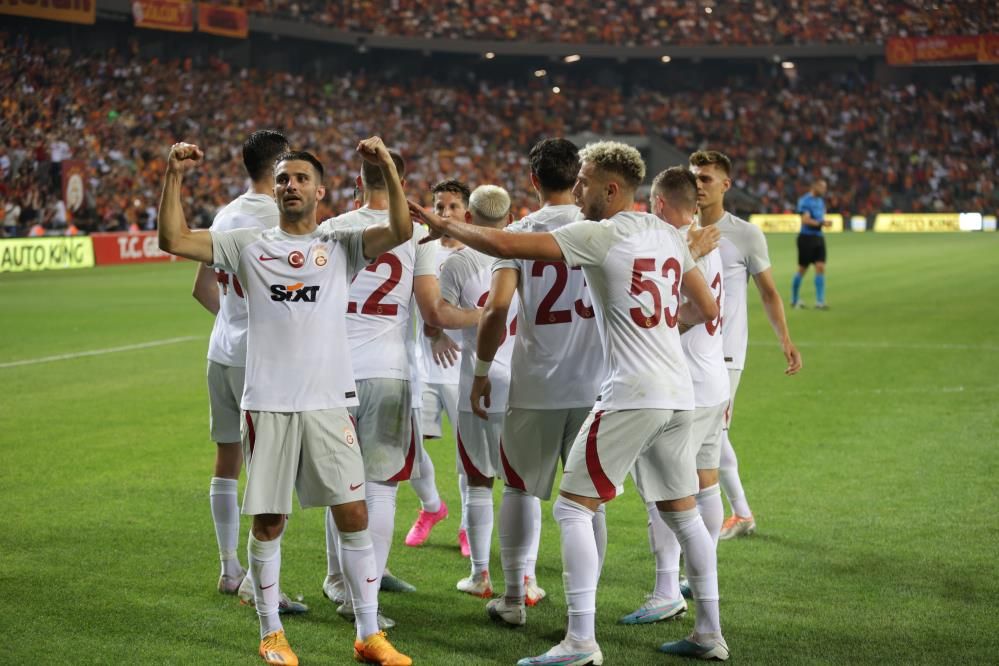 Galatasaray'ın Şampiyonlar Ligi'nden kazanacağı para belli oldu 8
