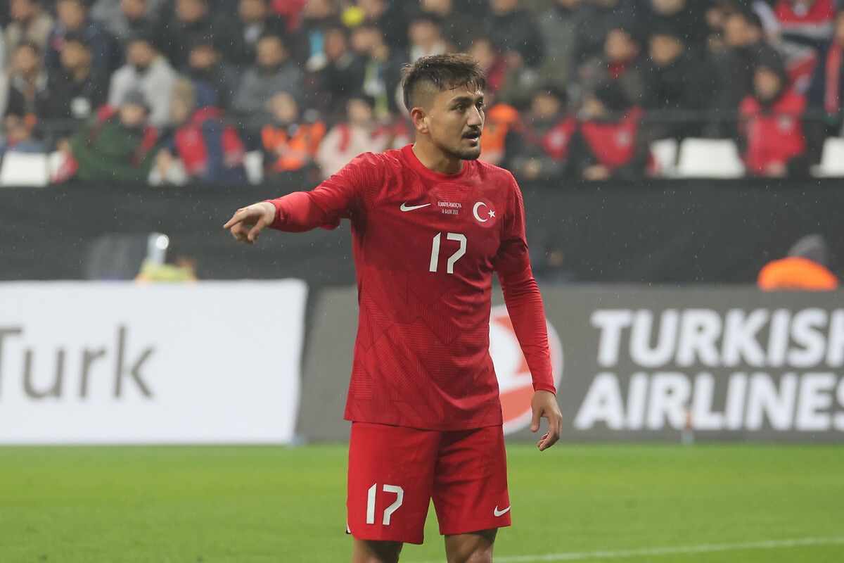 Fenerbahçe transfer bombasını patlattı! Cengiz Ünder... 4
