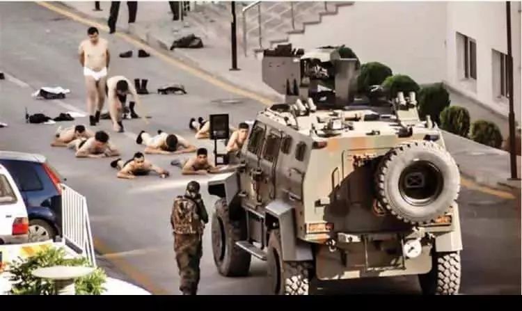 15 Temmuz demokrasi zaferi! İşte unutulmayacak fotoğraflarla hain darbe girişimi gecesi... 24