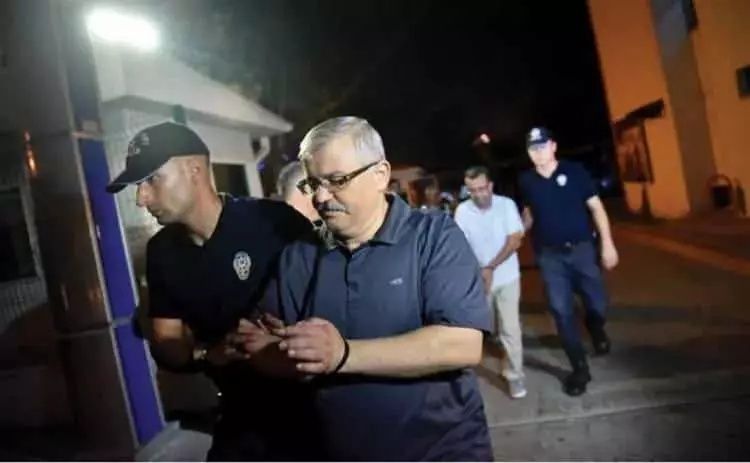 15 Temmuz demokrasi zaferi! İşte unutulmayacak fotoğraflarla hain darbe girişimi gecesi... 25