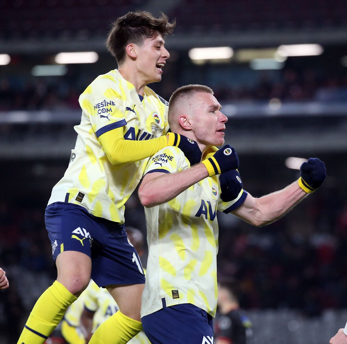 Fenerbahçe'de bir ayrılık daha! Attila Szalai'nin yeni takımı... 2